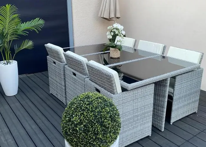 Maison Calme Avec Piscine Privee